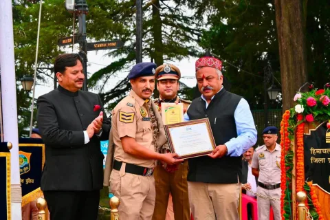 Felicitating a police officer